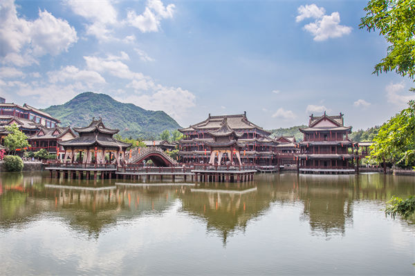 制造業管理分析：短劇基地狂飆，誰是下一個橫店？
